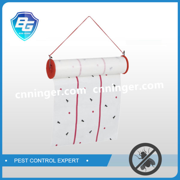 hanging fly adhesive roll